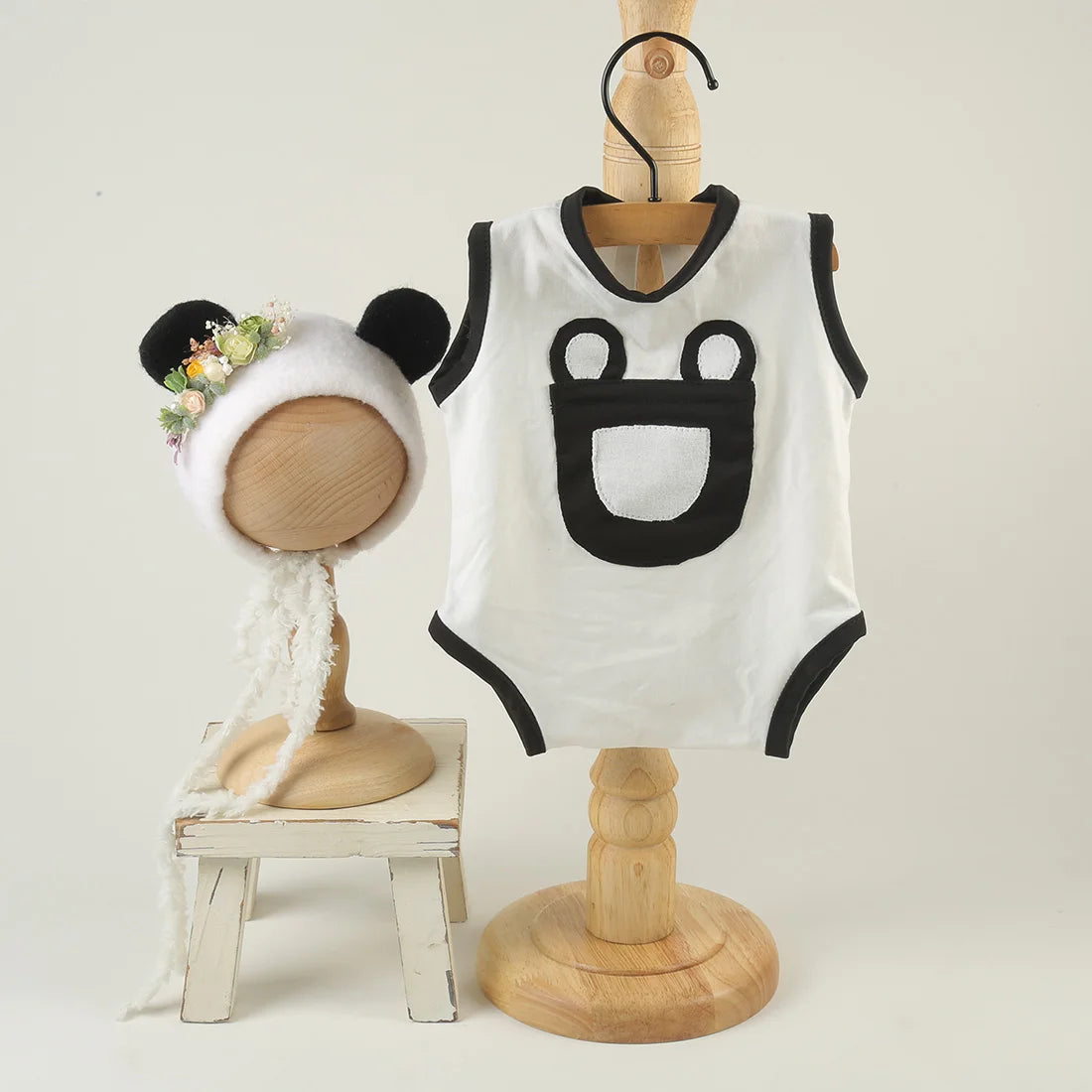 NovibebeCo. Newborn Watermelon Costume & Photo Prop Set
