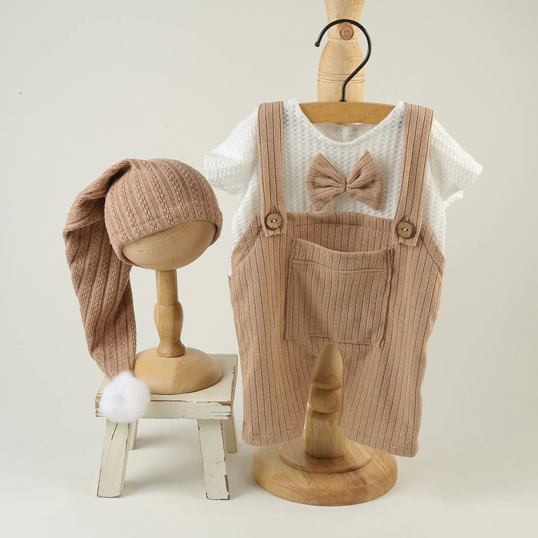 NovibebeCo. Newborn Watermelon Costume & Photo Prop Set