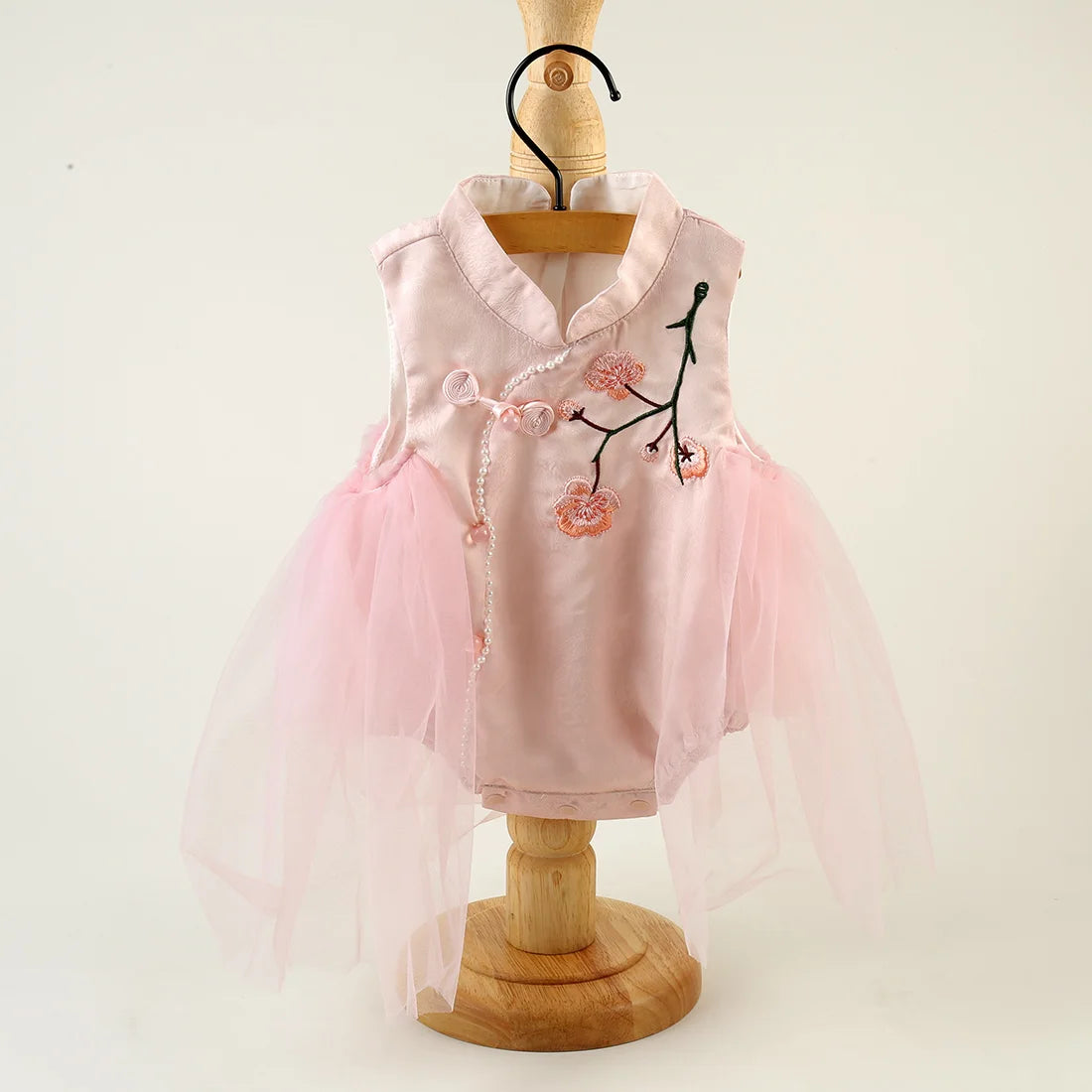 NovibebeCo. Newborn Watermelon Costume & Photo Prop Set