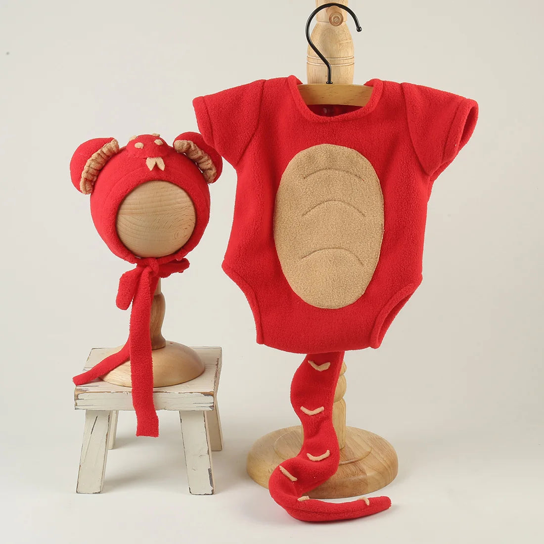 NovibebeCo. Newborn Watermelon Costume & Photo Prop Set