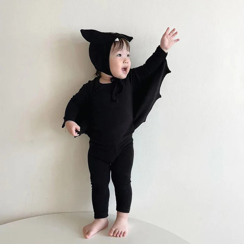 NovibebeCo. Baby Halloween Bat Sleeve Bodysuit & Hat Set